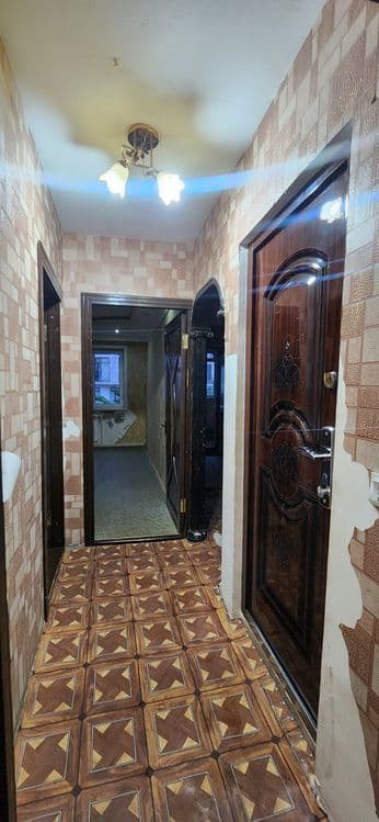 Срочно продается 2 ком. Кватира 2 этаж  Мархабо — 1
