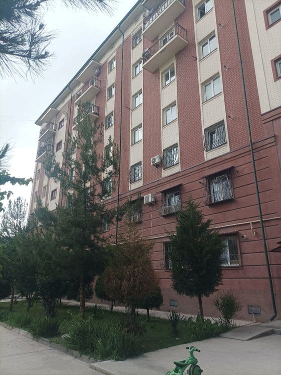 Уй сотилади ! Корасуа массиви 3 хонали 65 кв,м 6 этаж 7 этажли дом — 1