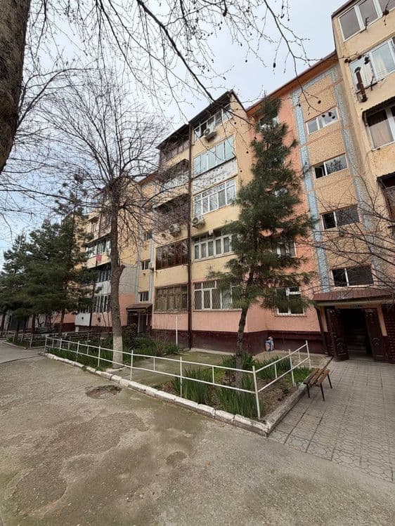 Продаётся 3х комнатная квартира — 1