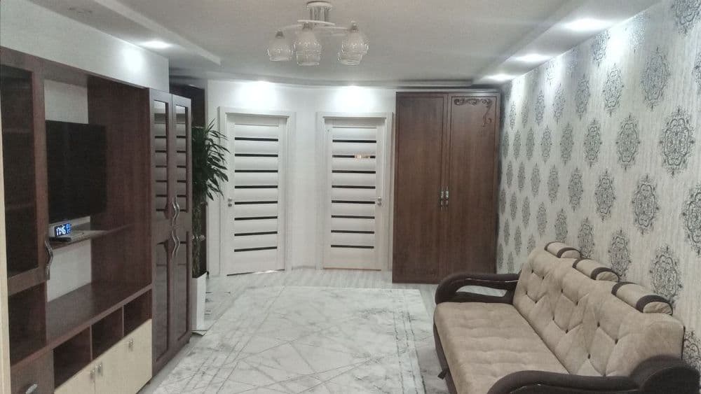Эгаси! Квартира 3/1/4 75 кв+ 180кв подвал. Гагарина. Под бизнес — 1