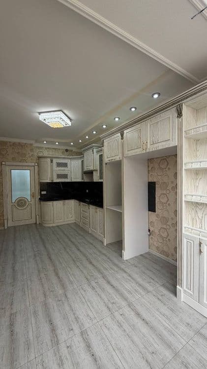 Срочно продаётс 4х-комнатная  квартира — 4