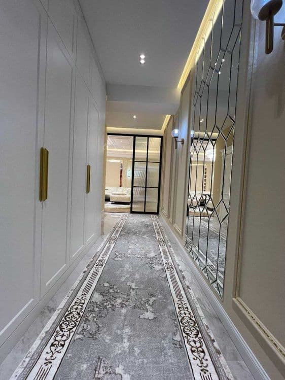продаётся квартира 4хкомнатная, ориентир ул Титова — 3