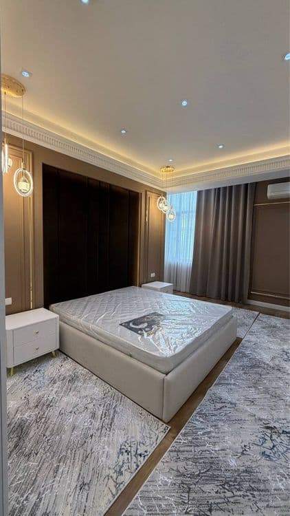 Продается 4 ком. Квартира площадью 122 кв.   По ул. Рудаки — 4