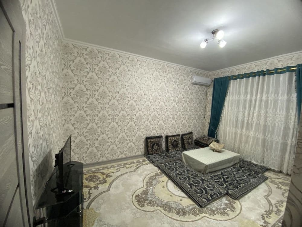 Гулистон шаҳрида 3 хонали квартира сотилади, 87 кв.м, 4-қават — 5
