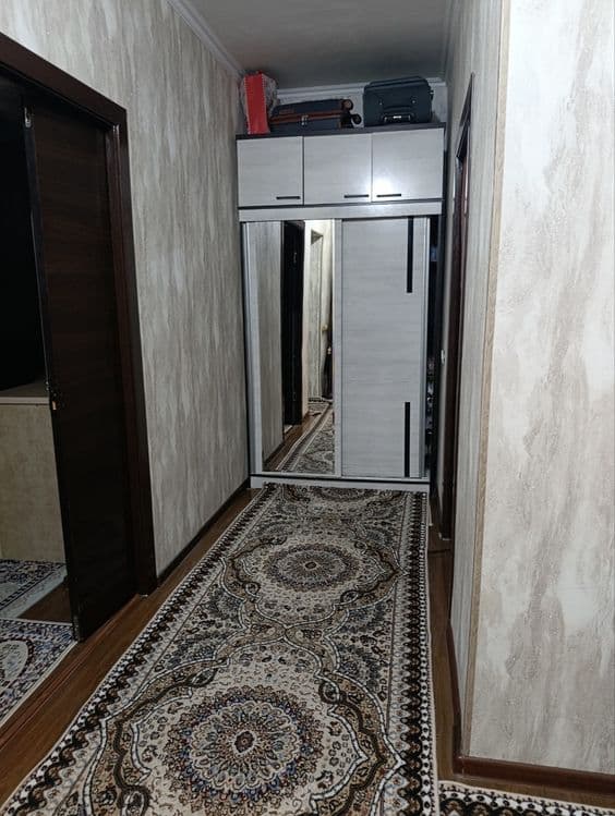 Гулистон шаҳар, дом сотилади — 4