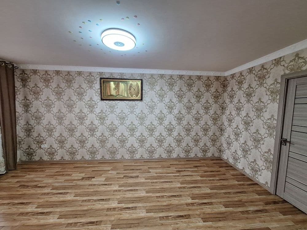 Квартира сотилади — 4