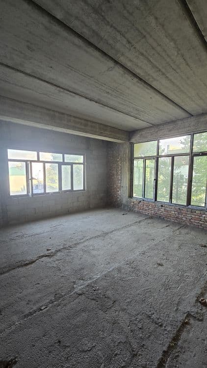 Квартира 4 комнатная + мансарт 170 м² — 1