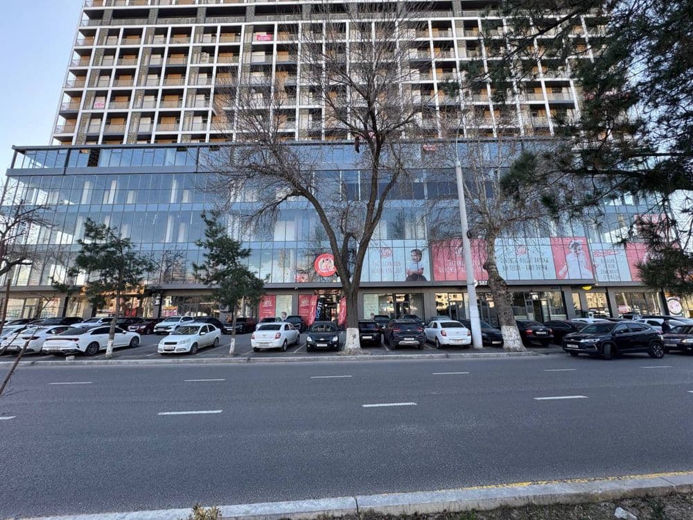 ПРОДАЁТСЯ помещения 2422м²  с готовым арендатором ор:Бывший Бананза — 2