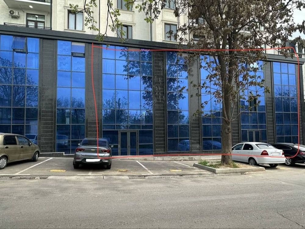 Нежилое пом. Ул.Чинабад 698 квм — 1