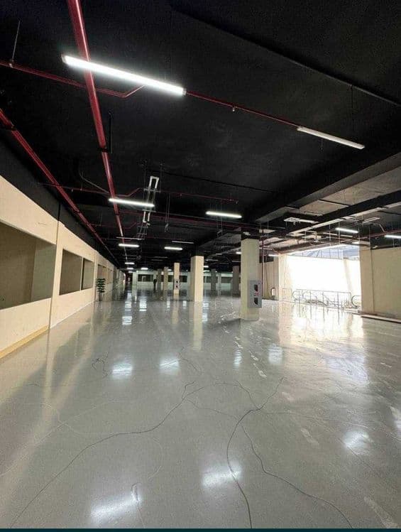 Stroymart ibn Sino gipermarket 6-qavat fudkort 1kvM - 1700$ — 3