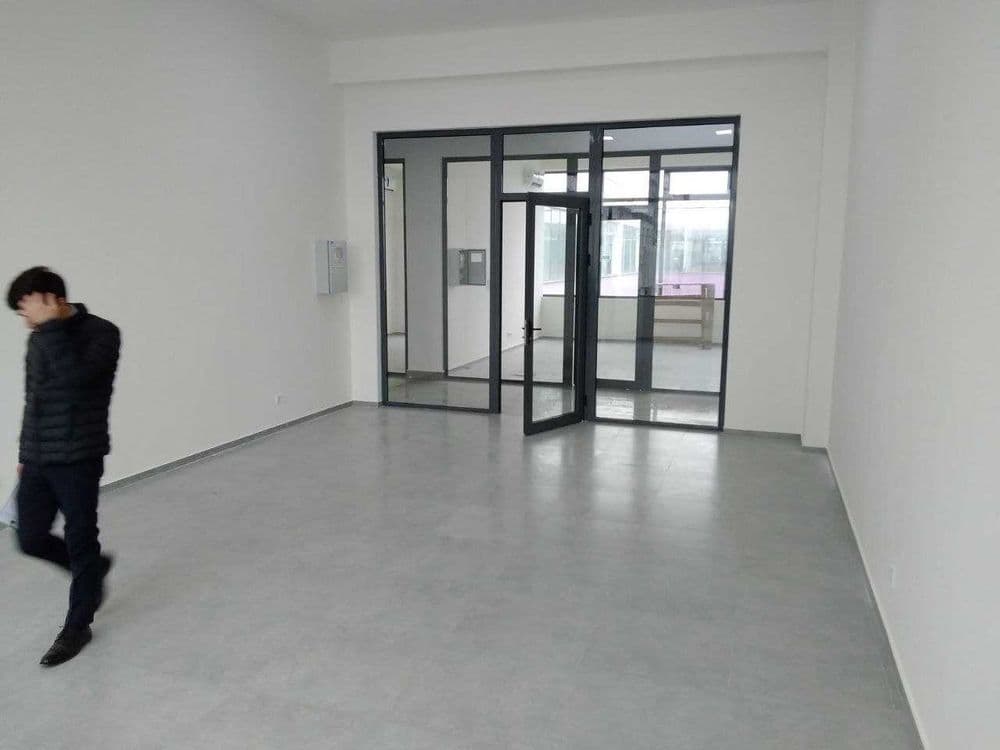 Продаётся магазин 44 кв. метров на 2-м этаже С-02 блока — 5