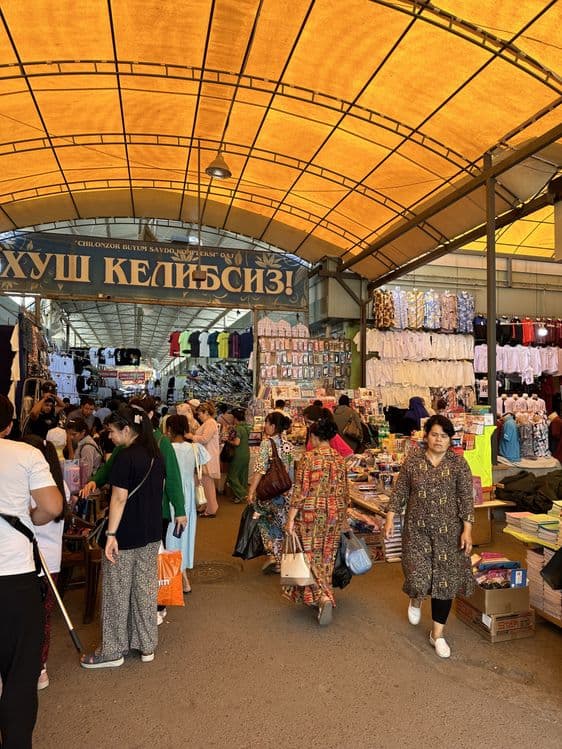 Дустлик бозорида дукон сотилади. — 4