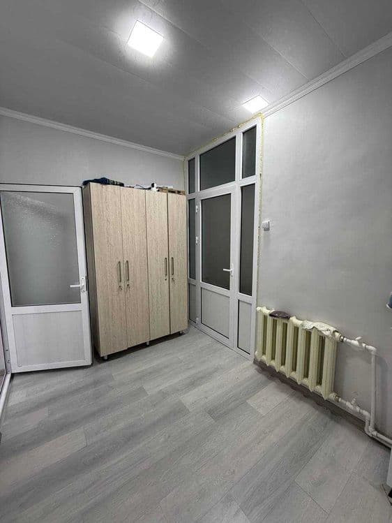 СРОЧНО ! Продается нежылое помещения в Яшнабаде (45 кв/м) Авиасозлар 2 — 4