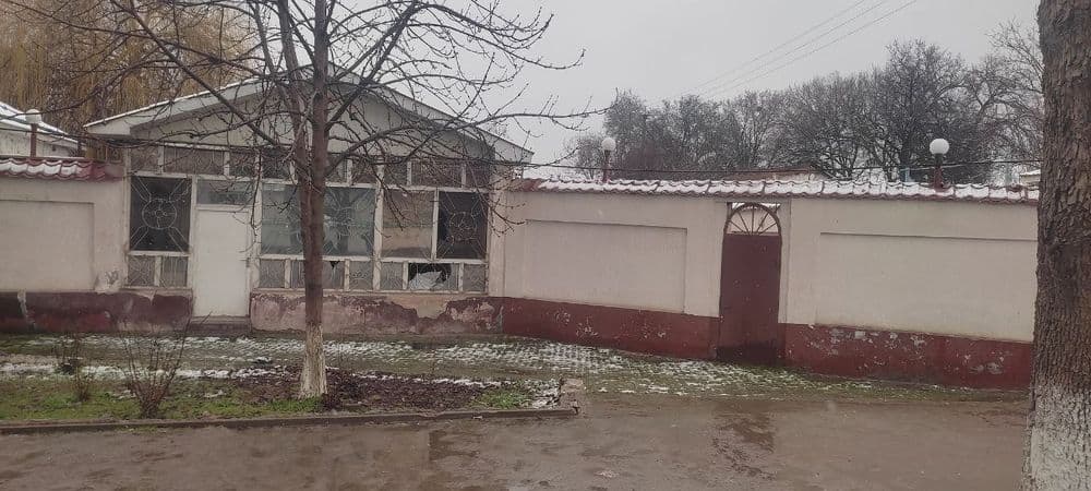 Toshkent viloyati Oqqorgon tumani Alimkent paxta zavodni oldida yolda — 1