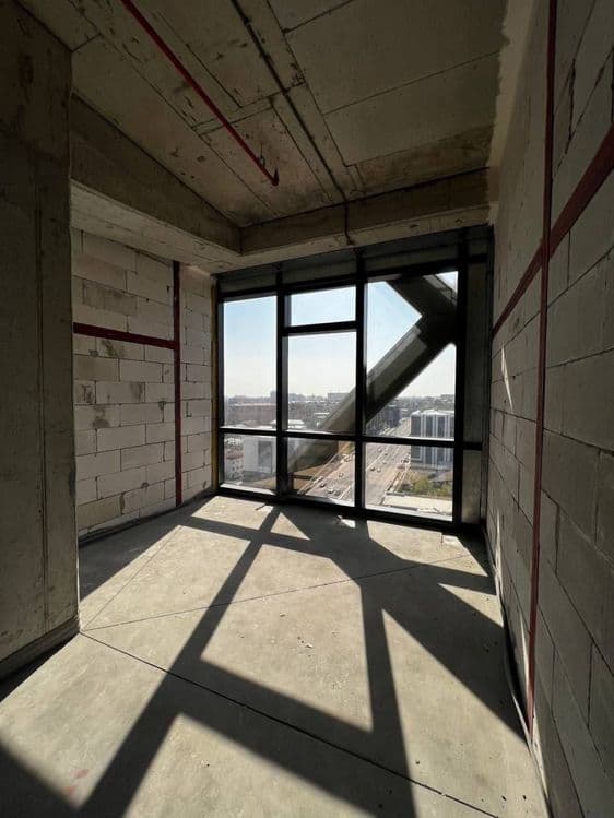 Продаётся коммерция 37м², Piramit Tower, коробка. Нукусская — 4