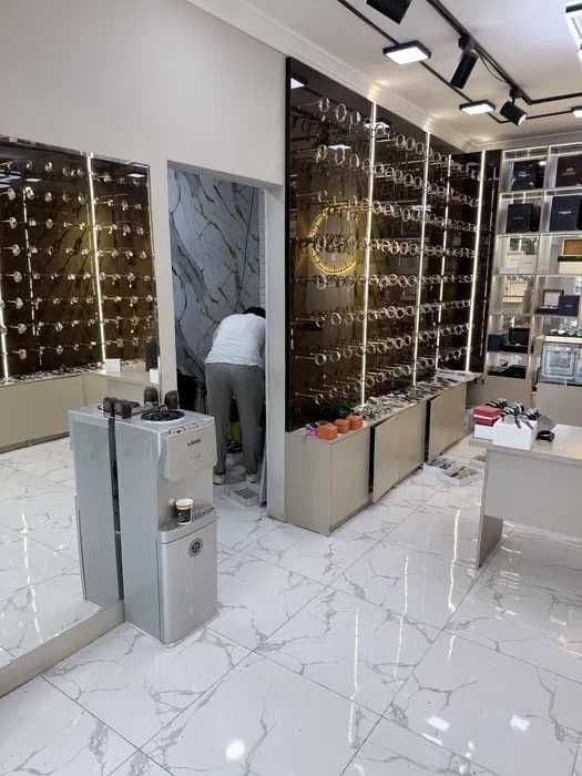 Продажа коммерческое/нежилое помещения Ц-квартал — 3