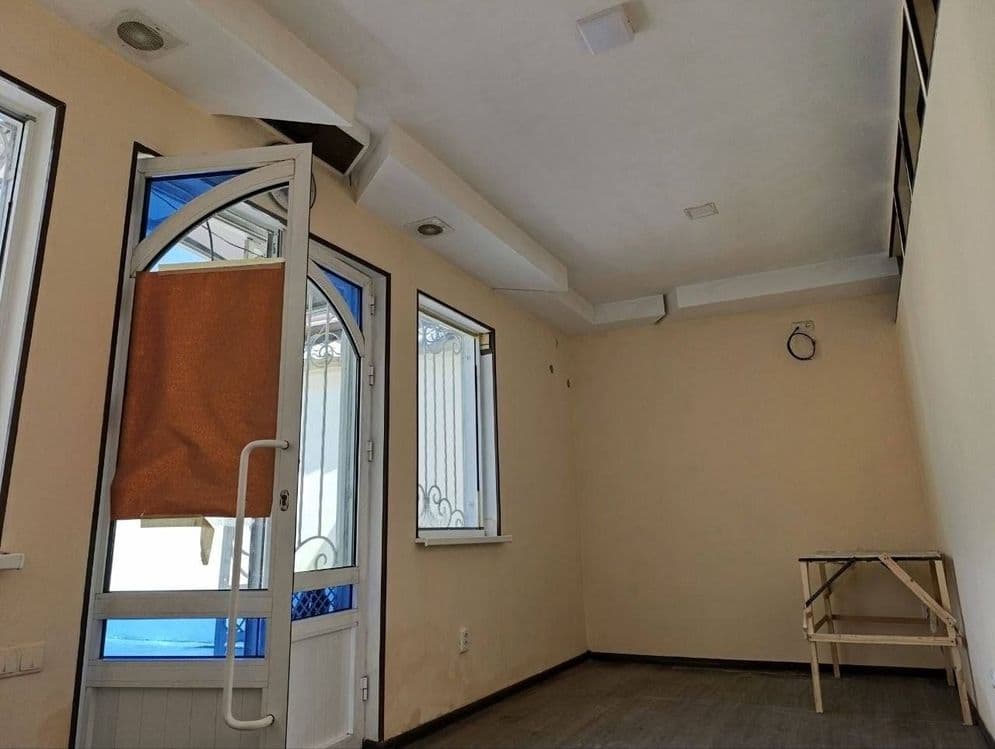 Продаётся Миробадский р-он Коммерческое помещение сотки 1.2 — 3