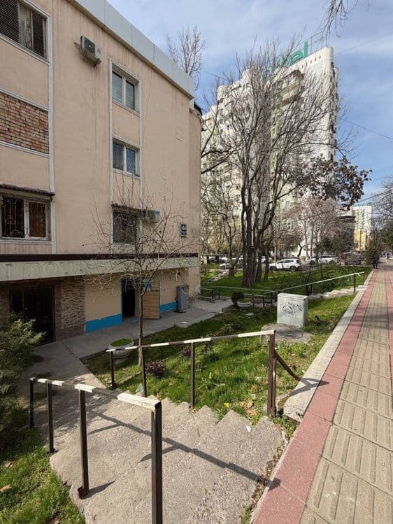 Срочно продается нежилое помещение. Центр города. — 2