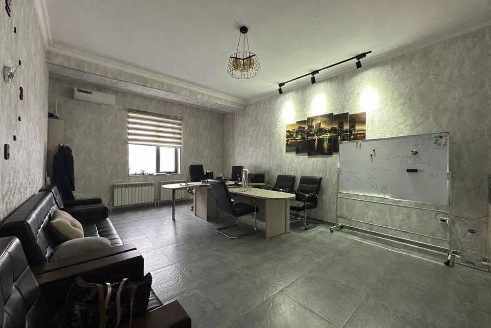 Продажа офис Циолковский 120м2 . — 3