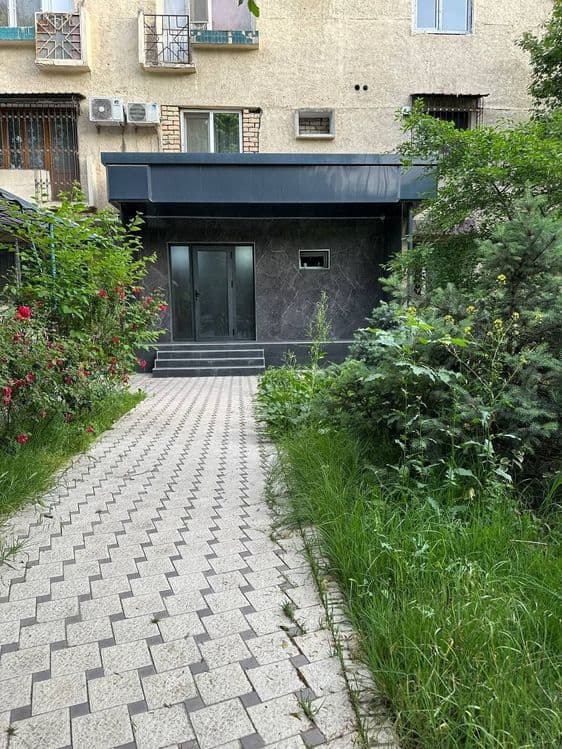 Продаётся офис в зелёном районе улица Нукус, Эльбек — 2