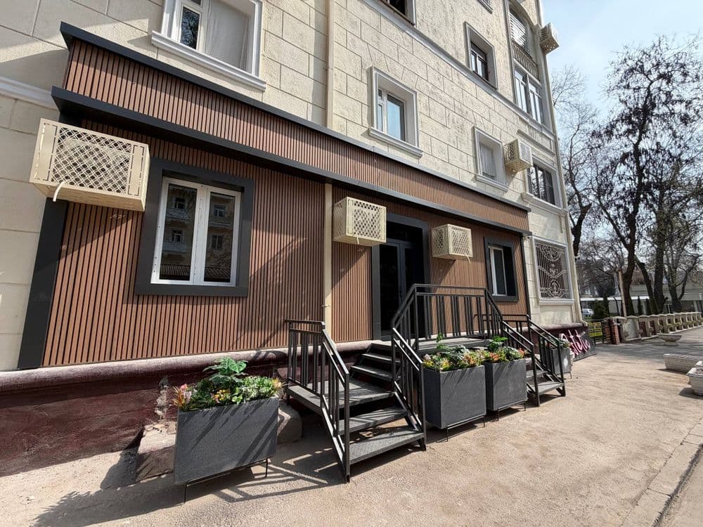 ПРОДАЁТСЯ! Помещение 100м² фасад 12м Шота Руставели арендатор готов — 1
