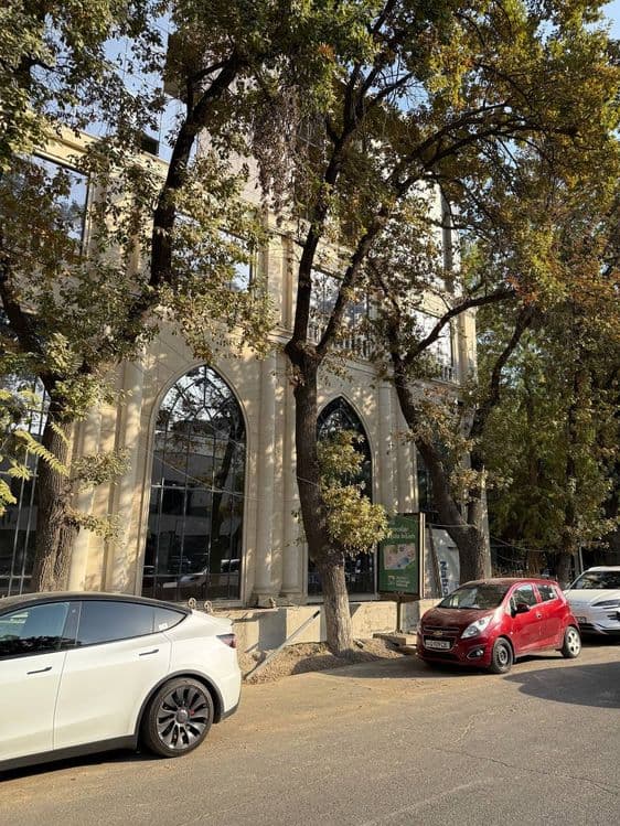 Продаётся помещение в торговом центре National Plaza Ор ТЦ Пойтахт — 2