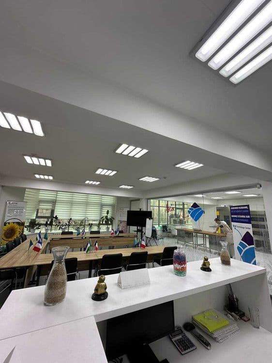 Продам Офис Нежилое Помещение 266 кв.м Юнусабад 9  Yunusobod-9 — 2