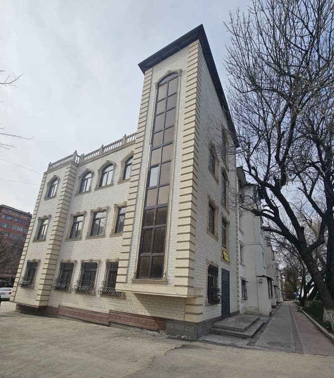 Продаётся отдельно стоящее здание. — 2
