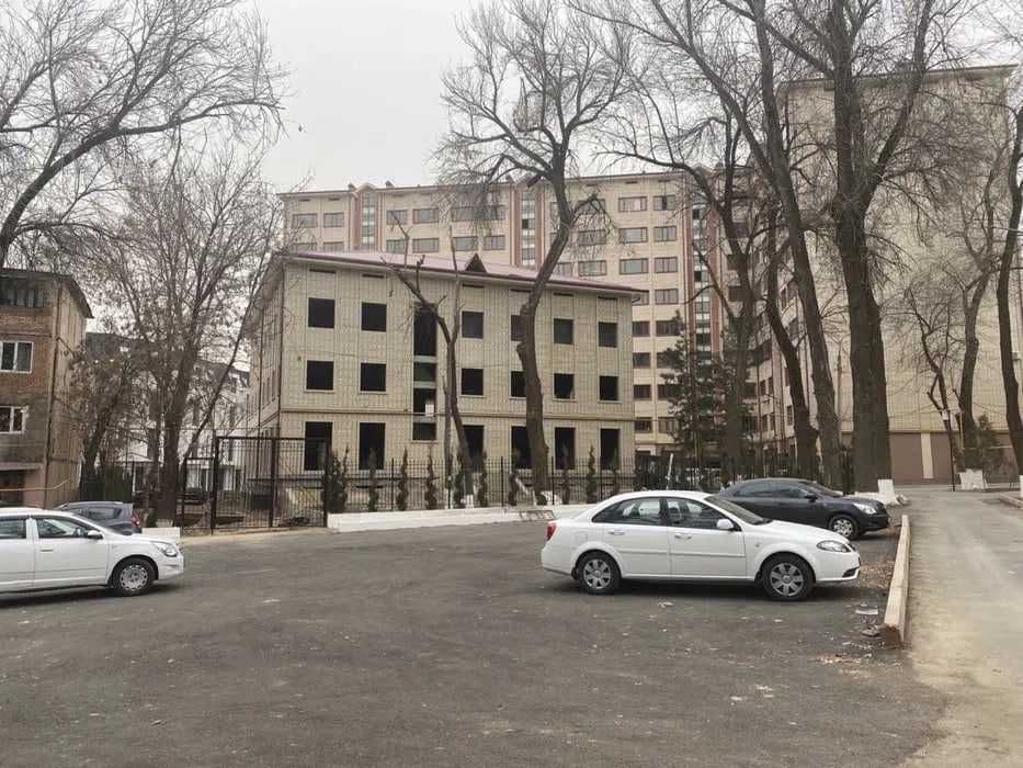 Продажа коммерческое/нежилое помещения 10 квартал — 2