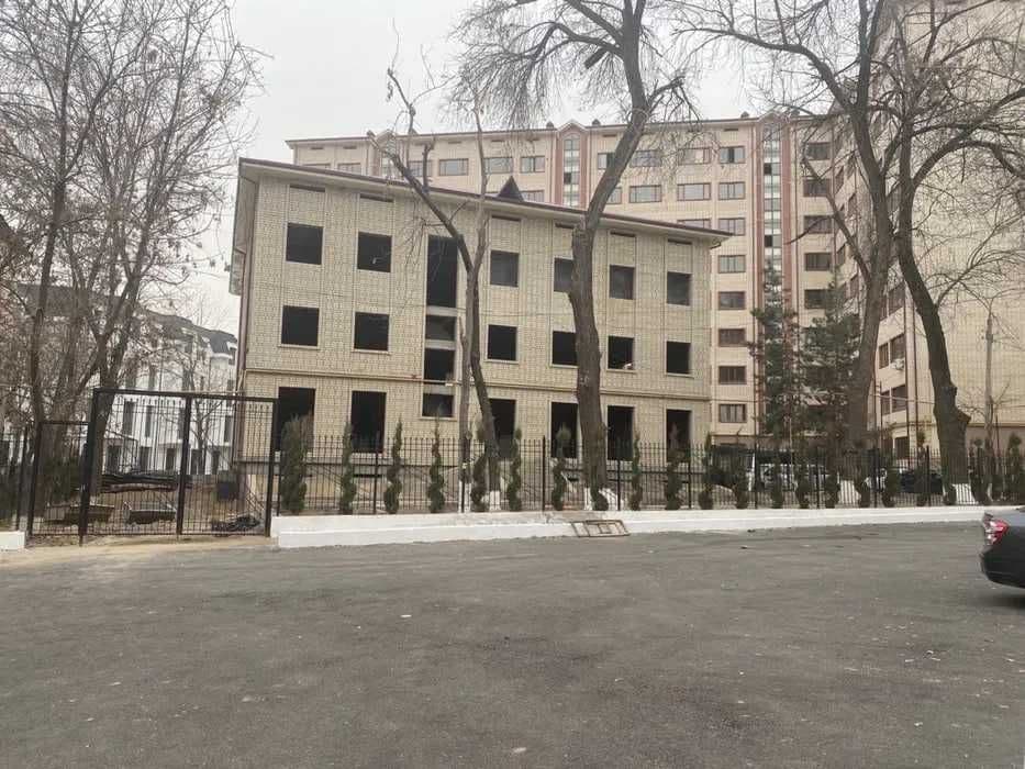Продажа коммерческое/нежилое помещения 10 квартал — 3