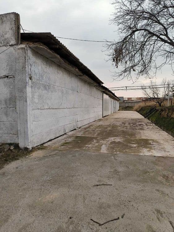 Sotiladi ishlab chiqarish, ombor yoki qurilish uchun 1800 m2 — 2