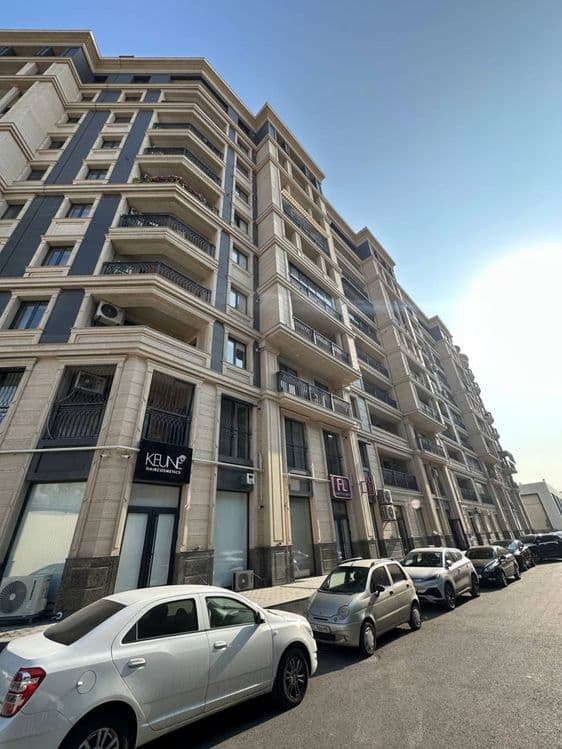 ЖК City Life Пирамид | 520кв - нежилое помещение вдоль дороги Продажа — 1