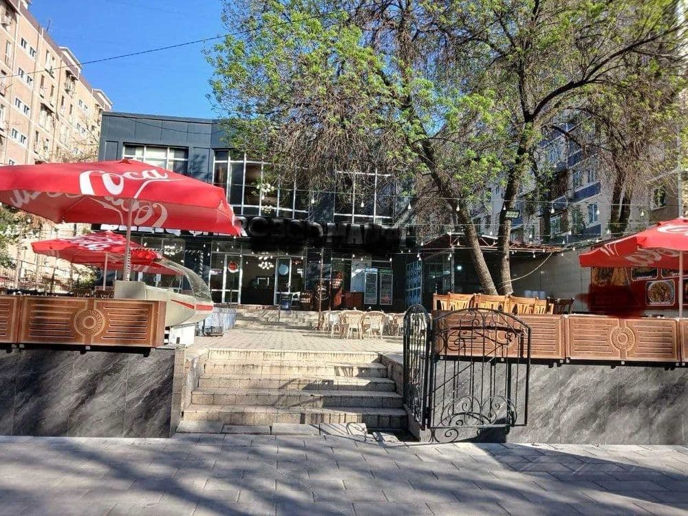 Чиланзар 18 квартал.Продам действущий ресторан на 1линии на 3 уровнях. — 1