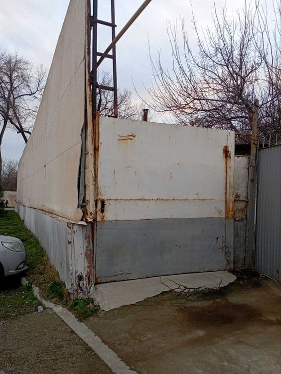 Участок с помещениями напротив ТТЗ угловой под строительство 31 сотка — 1