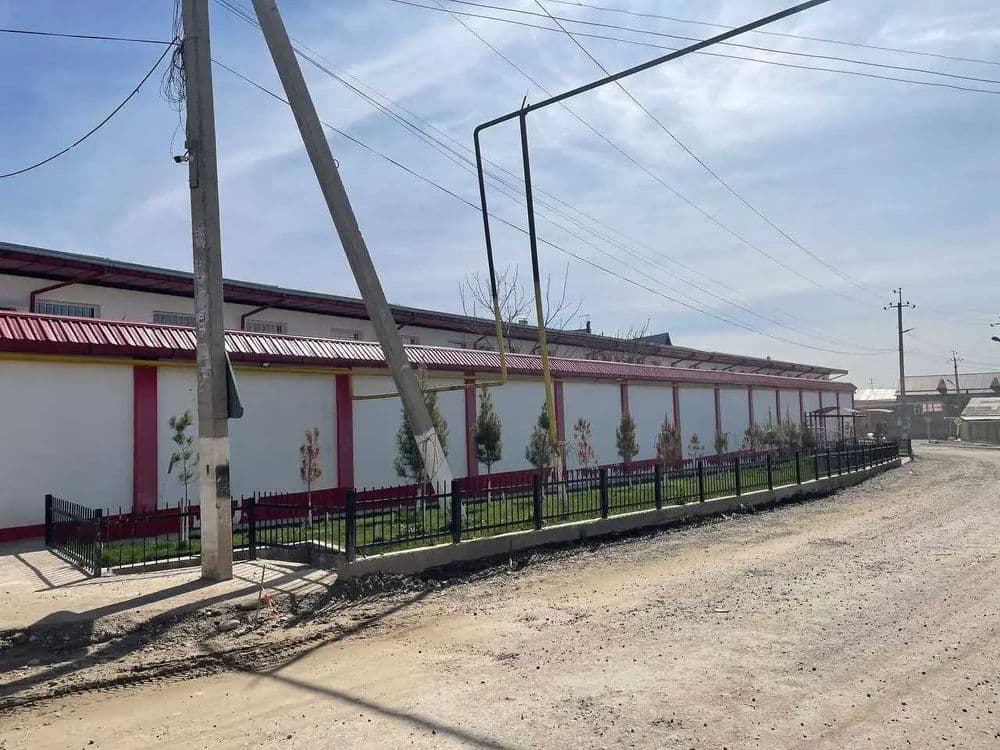 Таййор Coca-cola склади сотилади. 55 сотка/Назарбек. — 2