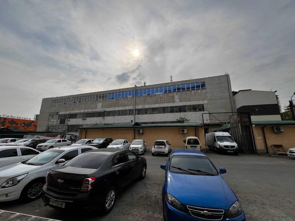 Продаётся  7000 м² в Яшнабаде — склад/производство/редевелопмент(55) — 1