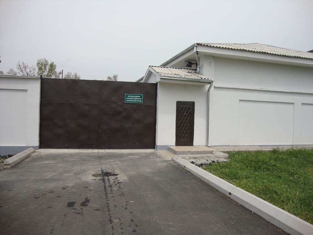 Срочно Продается склад 47 соток, Аэропорт — 7