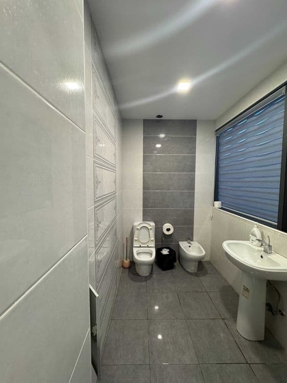 "Ц-1" da 6 qavatli biznes center sotiladi !!! — 8