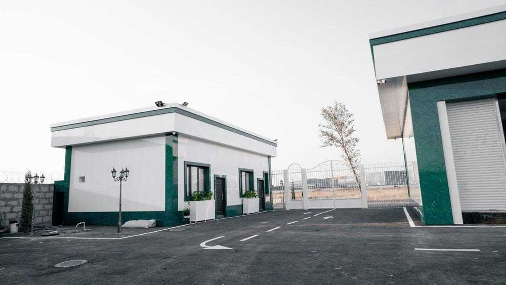 Продается промзона склады в Бектемире! 86 соток Водник Рохат! — 2