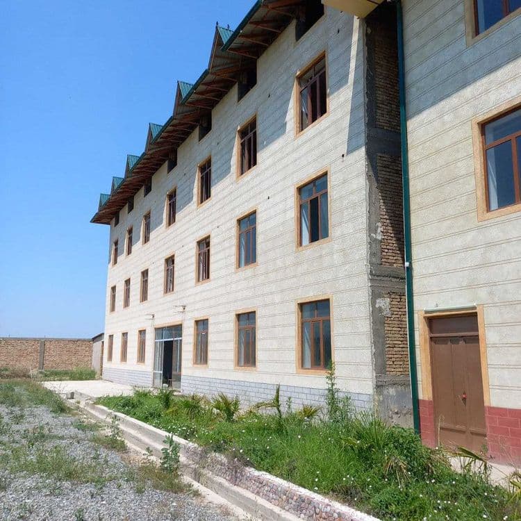 "Intensiv yopiq suv aylanma tizimi usulida baliq etishtirish" binosi — 2