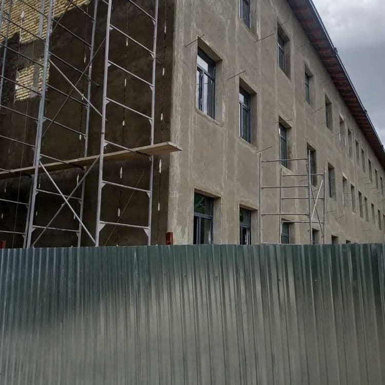 Продаются квартиры и магазины в центре Кагана вдоль дороги. — 4