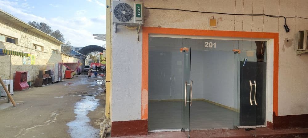 Продаётся или сдаётся в аренду магазин в новом Каганском базаре — 4