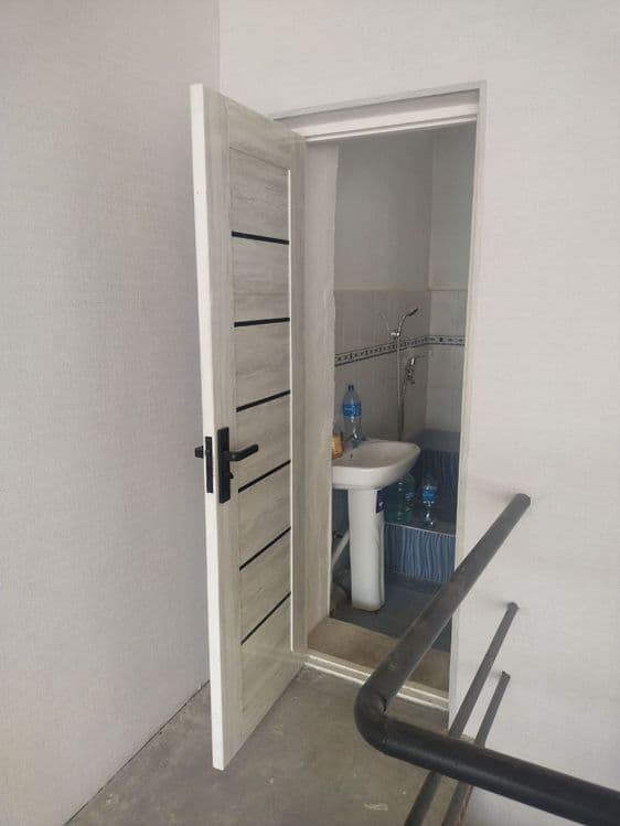 Savdo maydoni sotiladi, 1 kavvat yer tolasi bilan, — 8