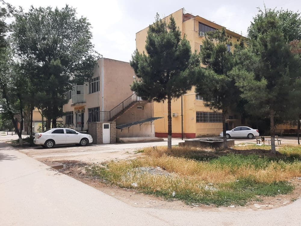 Shahar markazidan bino sotiladi — 2