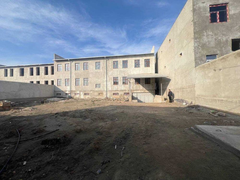 Қурилиши тугалланмаган тиббий хизмат кўрсатиш биноси — 3
