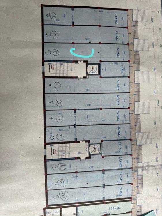 Mikrorayon/Damariq polupodvalida  maydoni 74,2m2 do'kon sotiladi! — 3