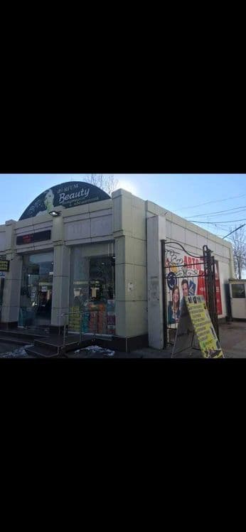 Продается торговое помещение с арендатором 100 м2 — 1