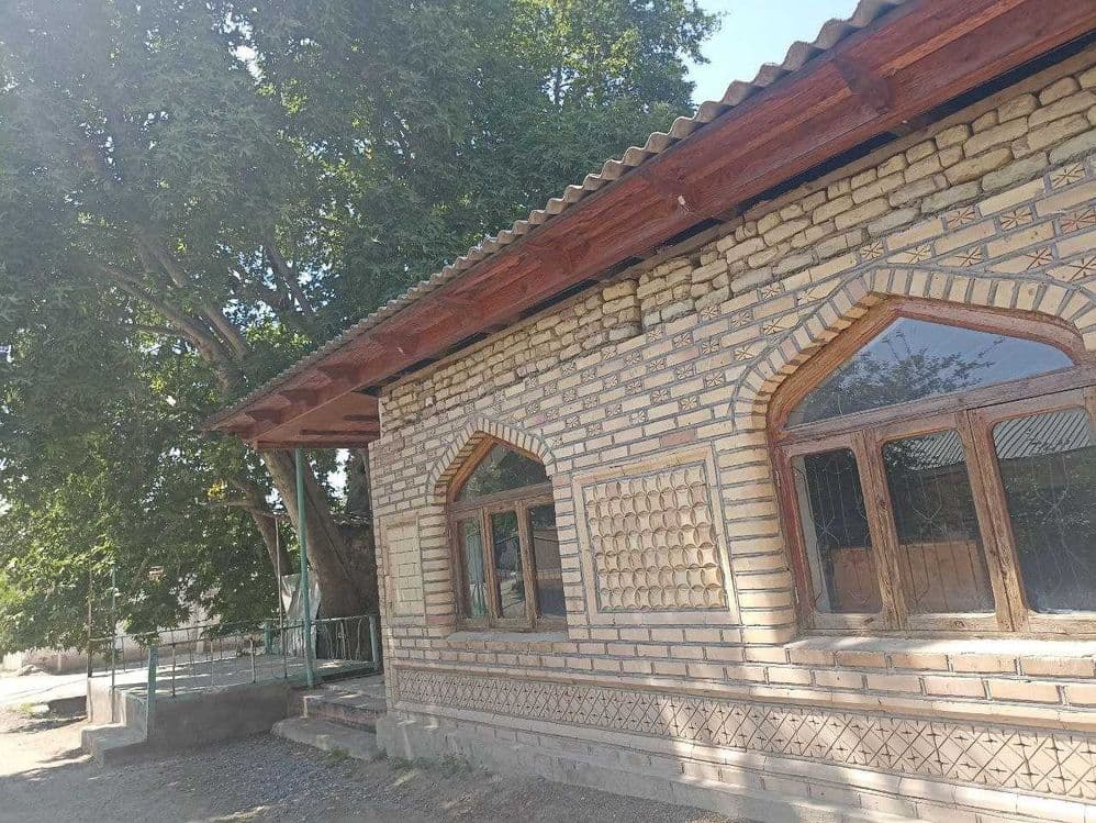 Savdo do`kon (jixozlarsiz) — 1