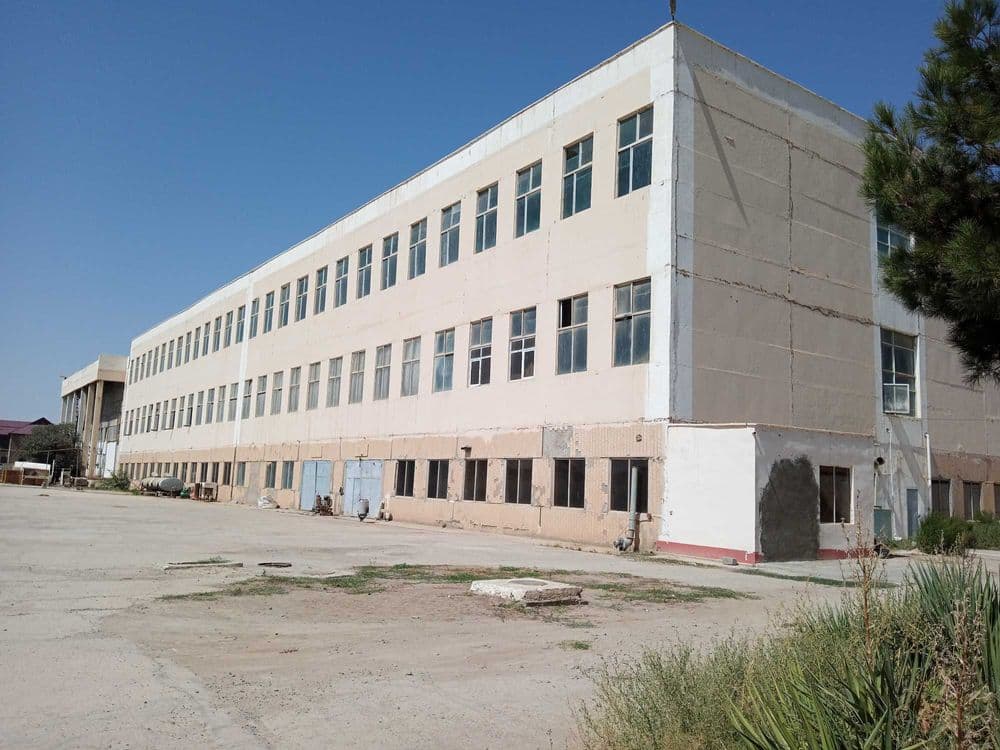3-qavatli ishlab chiqarish sexlari va xo`jalik binolari — 1