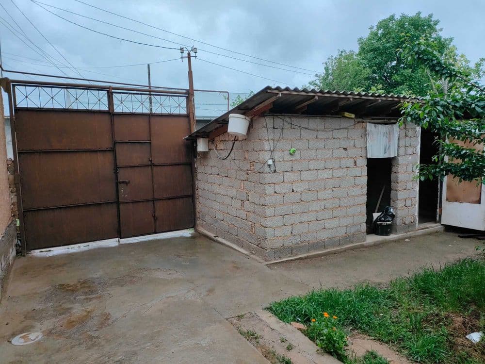 продается участок, сотилади 4 сотка — 3